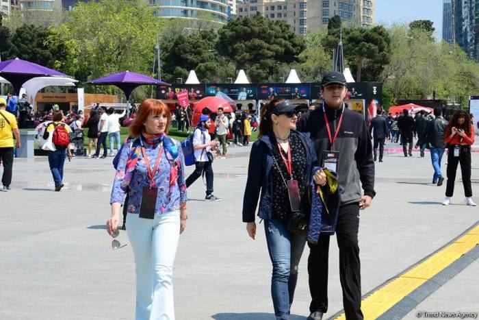 Названо число туристов, посетивших Баку в связи с "Формулой-1"
