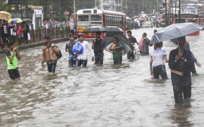 Число жертв наводнений в Индии увеличилось до 47
