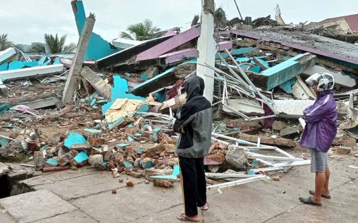 Четыре человека погибли в результате землетрясения на севере Филиппин

