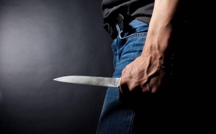 В Шамкире 32-летнему мужчине нанесены ножевые ранения
