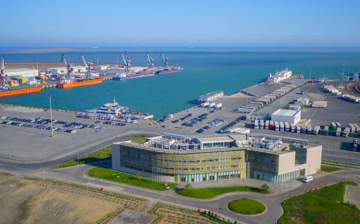 Группа компаний Albayrak будет действовать в Бакинском порту 
