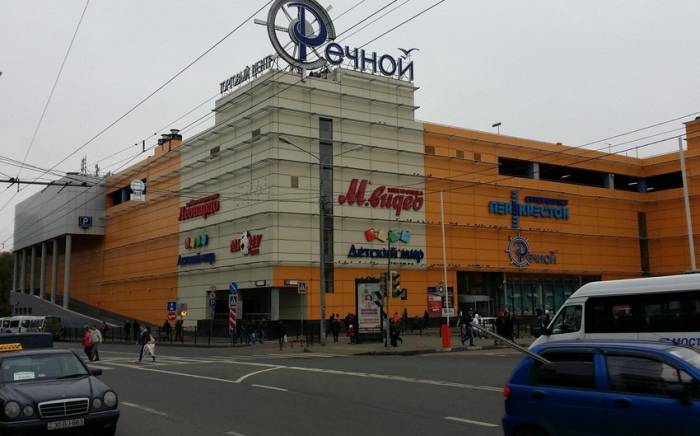 В Москве несколько торговых центров эвакуируют из-за сообщения о минировании
