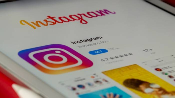 Instagram запустил платные подписки
