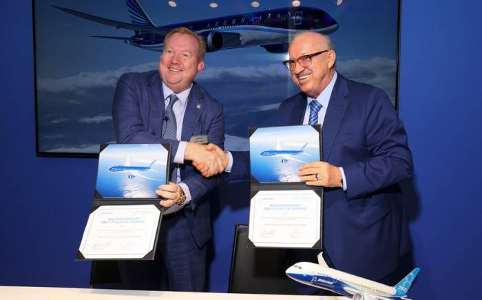 AZAL покупает 4 авиалайнера Boeing 787-8 Dreamliner -ФОТО
