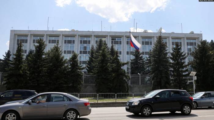 Болгария заблокировала зарплаты работникам российского посольства
