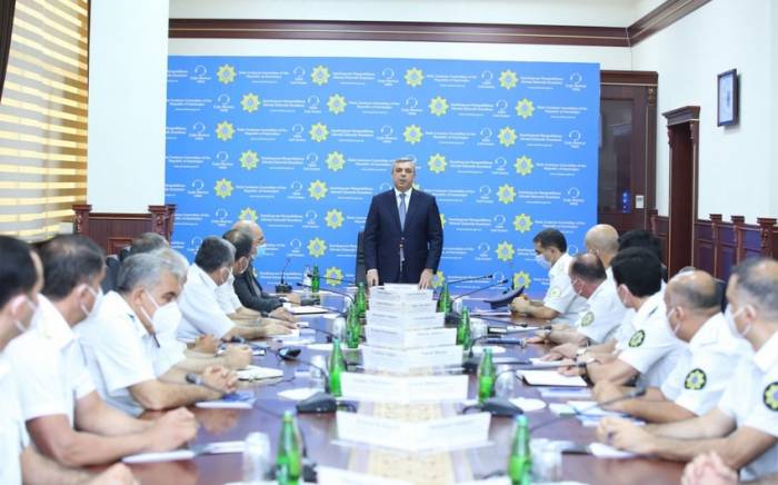 Самир Нуриев представил исполняющего обязанности председателя ГТК коллективу ведомства
