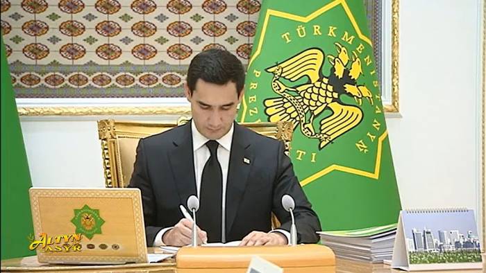 Президент Туркменистана объявил выговоры главе Госсовета безопасности и министру нацбезопасности
