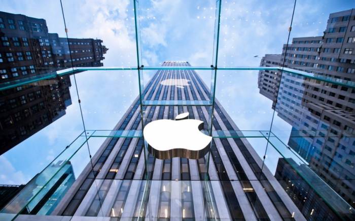 Apple решила уменьшить наем сотрудников из-за ожидаемого экономического кризиса
