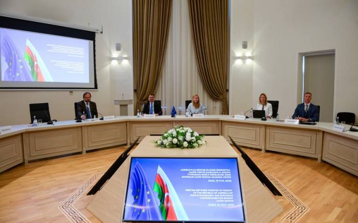 Продолжается энергетический диалог между Азербайджаном и ЕС -ФОТО
