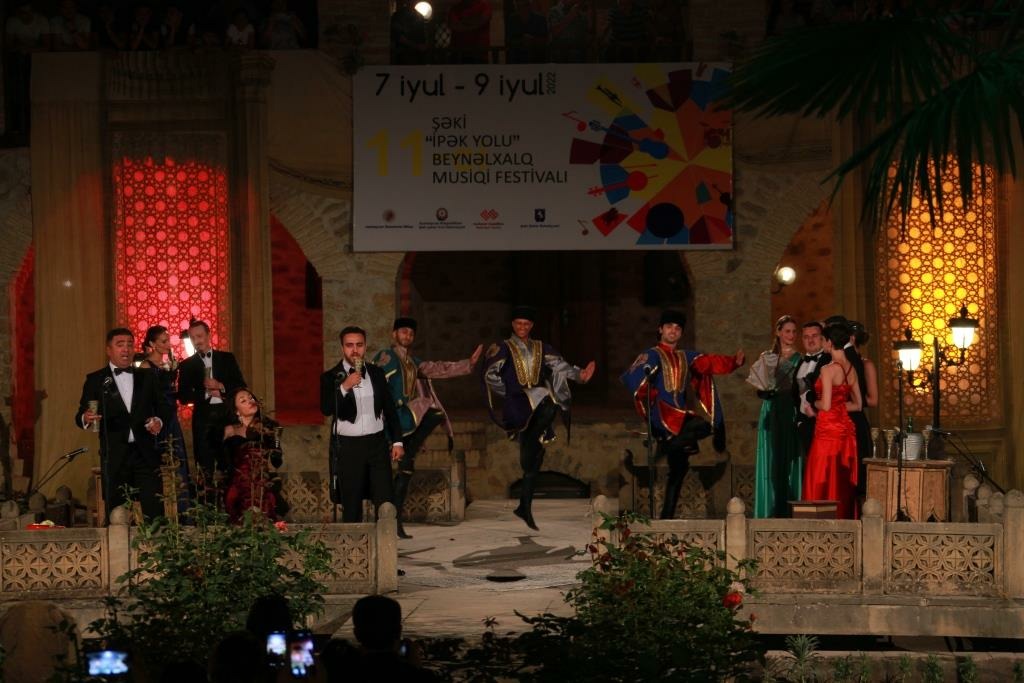 Опера «Севиль» Фикрета Амирова с большим триумфом была показана в городе Шеки