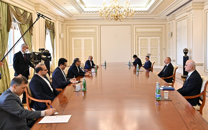 Президент Азербайджана принял секретаря Высшего совета нацбезопасности Ирана
