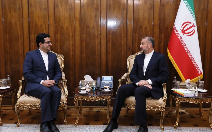 Посол в Азербайджане отчитался перед главой МИД Ирана
