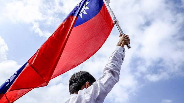 Китай призвал США отбросить иллюзии о контроле над страной с помощью Тайваня
