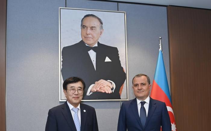 Глава МИД Азербайджана встретился со спецпредставителем президента Кореи -ФОТО
