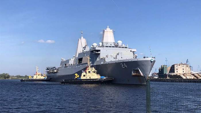 Четыре корабля ВМС США прибыли в Прибалтику
