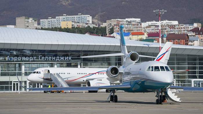 Росавиация продлила запрет на полеты в 11 аэропортов России
