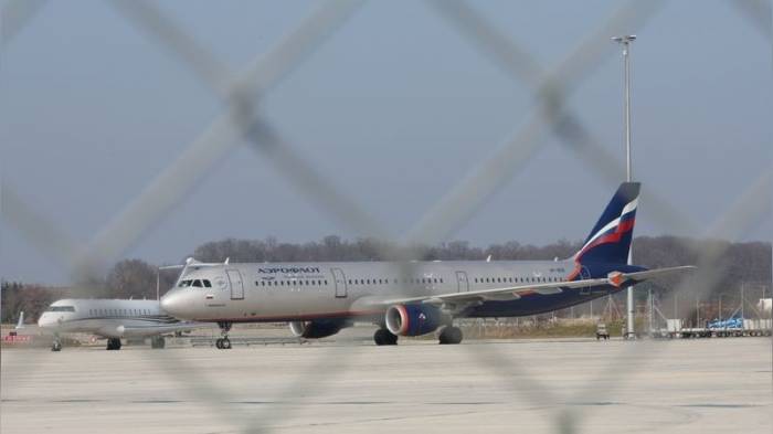 В России начали разбирать самолеты на запчасти из-за санкций