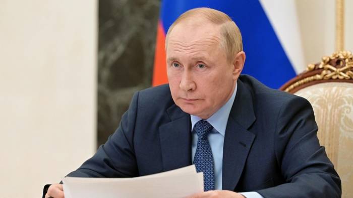 Путин учредил звание «Мать-героиня» с выплатой 1 млн рублей
