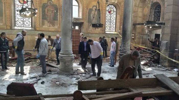 В Египте простились с 41 жертвой пожара в церкви

