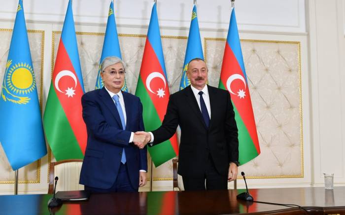 Ильхам Алиев: Азербайджан и Казахстан продолжат поддерживать друг друга и в будущем

