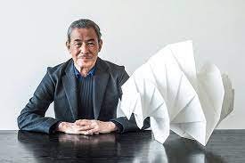 Умер японский дизайнер Иссэй Миякэ
