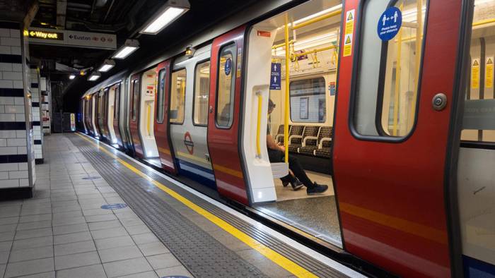 В Лондоне прошла массовая забастовка работников метро и наземного транспорта
