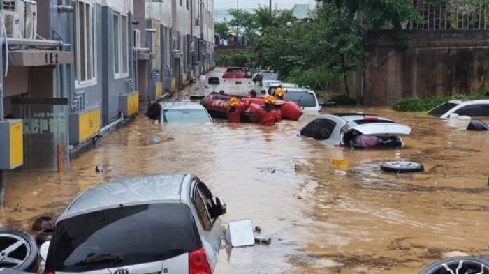 Число жертв сильных дождей в Южной Корее возросло до девяти
