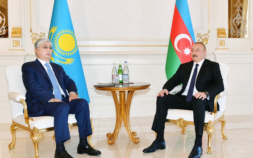 Президенты Азербайджана и Казахстана выступили с заявлениями для печати