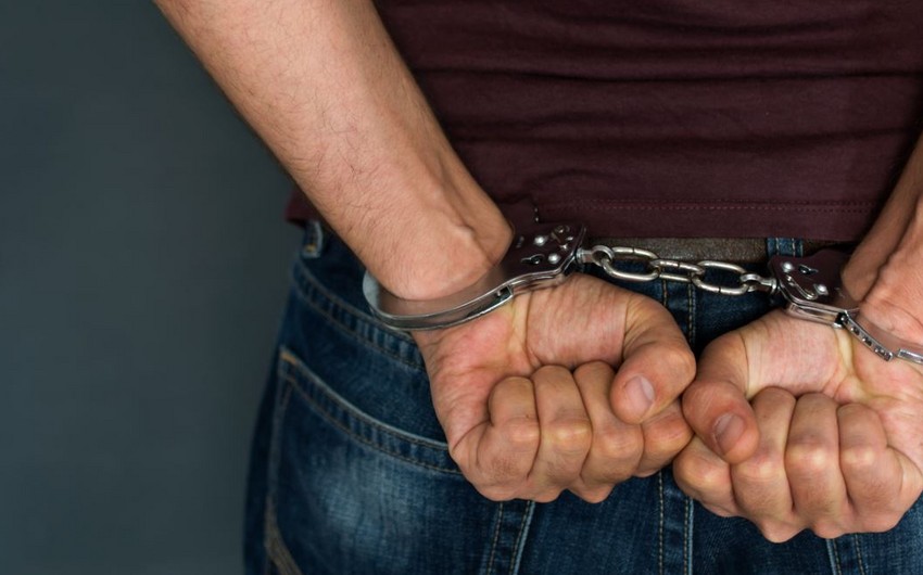В Зардабе задержана подозреваемая в серийных кражах банда из женщин и мужчины
