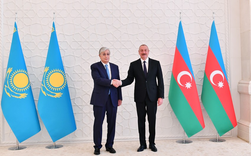 Азербайджан и Казахстан подписали ряд документов
