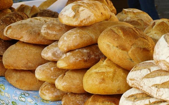 Госслужба приняла меры в отношении супермаркета, неправильно указавшего вес хлеба
