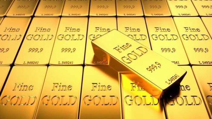 Мировые цены на золото снижаются вторую неделю подряд
