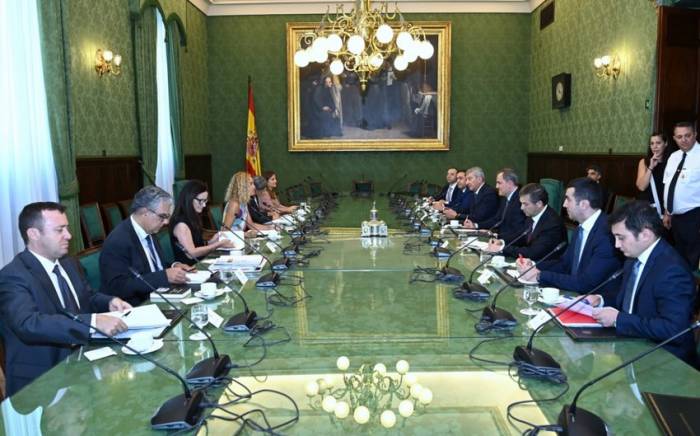 Джейхун Байрамов встретился с председателем Конгресса депутатов Испании -ФОТО
