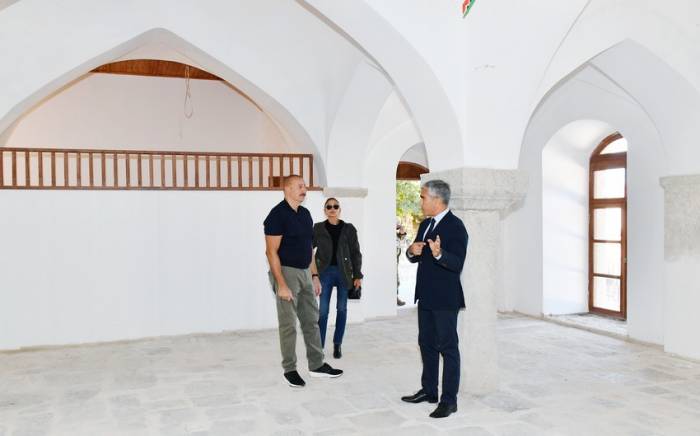 Ильхам Алиев и Мехрибан Алиева ознакомились с реставрационными работами в усадебном комплексе Мехмандаровых в Шуше -ФОТО
