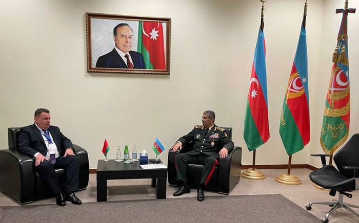 Обсуждены вопросы военного сотрудничества между Азербайджаном и Беларусью

