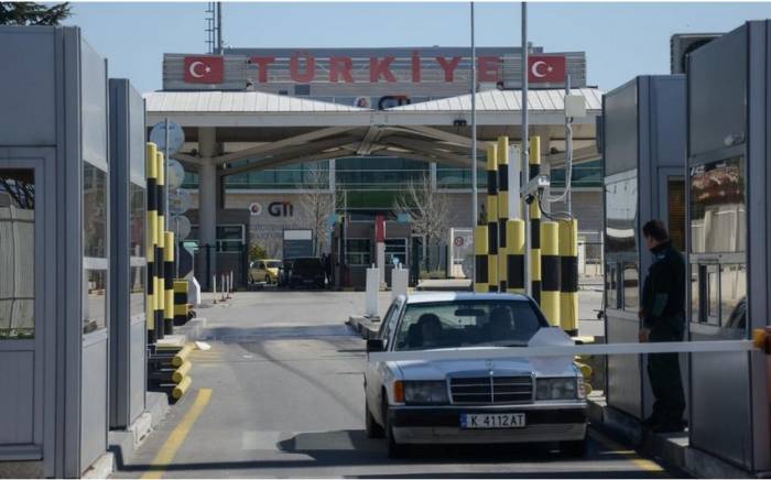 Районы Болгарии у границы с Турцией объявляют режим ЧС из-за мигрантов
