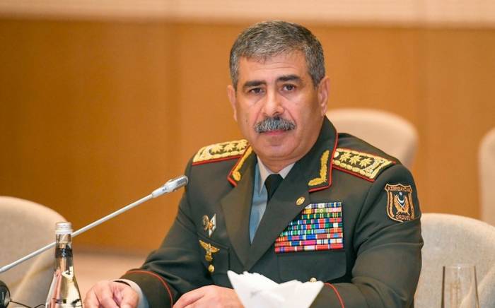 Руководство Министерства обороны посетило Вторую Аллею шехидов
