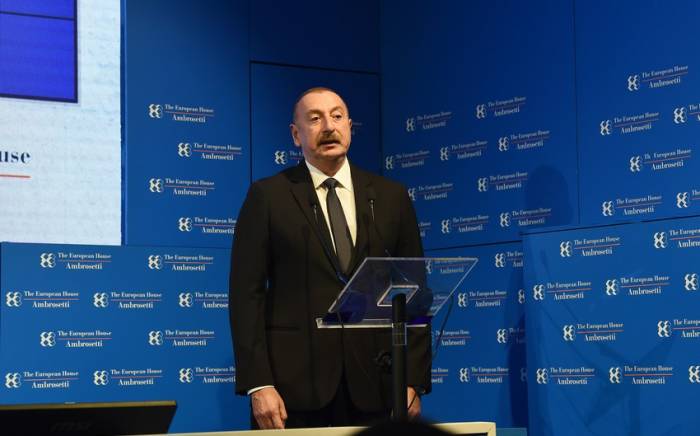 Президент: Азербайджанский газ будет транспортироваться в три балканские страны по IAP
