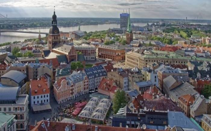 Эстония, Латвия и Литва достигли принципиальной договоренности по ограничению въезда россиян из Беларуси и России.