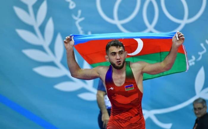 Гаджи Алиев начинает борьбу на чемпионате мира в Белграде
