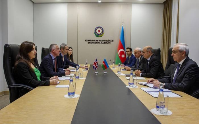 Азербайджан и Великобритания обсудили сотрудничество в энергетическом секторе
