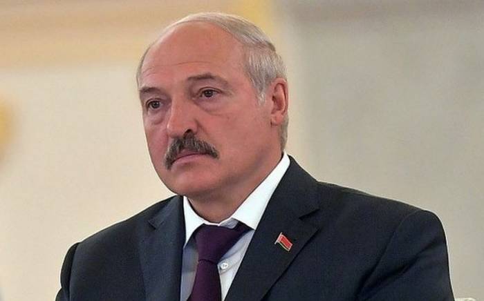 Лукашенко в октябре совершит визиты в Таджикистан и Казахстан

