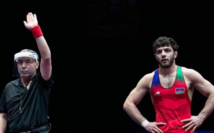 Азербайджанский борец победил представителя Армении на чемпионате мира
