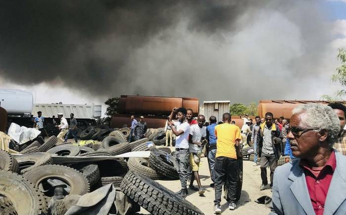 В Эфиопии при авиаударе по зданию школы погибли 50 человек
