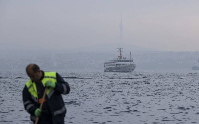 Пролив Босфор закрыли для судоходства из-за сильного тумана
