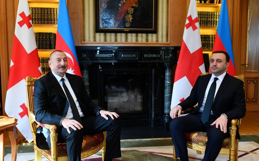 Началась встреча один на один президента Азербайджана с премьер-министром Грузии