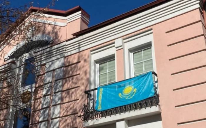 Большинство сотрудников посольства Казахстана в Киеве эвакуировано в Варшаву
