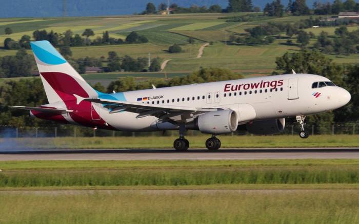 В Германии отменили почти 120 авиарейсов из-за забастовки пилотов Eurowings
