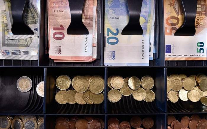 Аналитики ожидают замедления годовой инфляции в еврозоне в октябре
