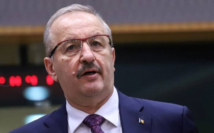 Министр обороны Румынии подал в отставку
